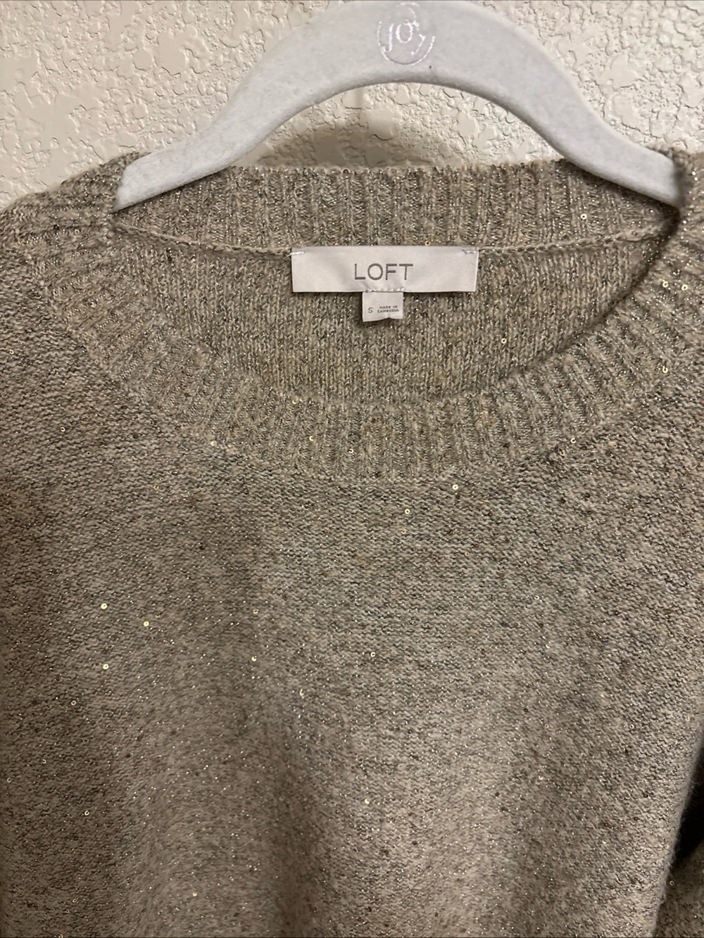 Loft Women’s Sweater Crew Neck Size Small Long Sleeve Tan With Gold Sequins - Picture 3 of 6